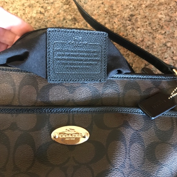 Coach Brown Crossbody Bag - Picture 3 of 6